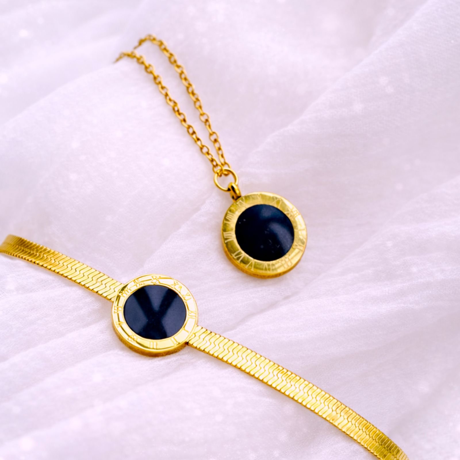 Set of Roman Numeral Bracelet +Roman Numeral Pendent (18K Gold Plated)